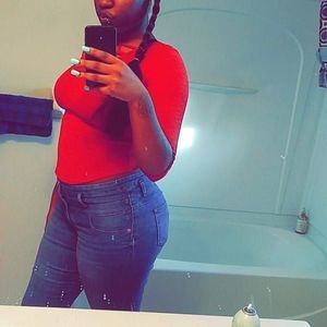 Meet your Posher, Brandy